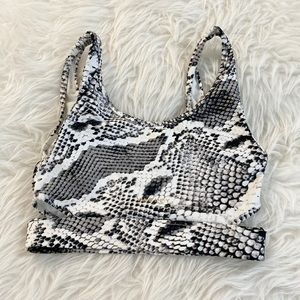 Varley Women’s NWOT Size XXS Snakeskin Black White Sports Bra